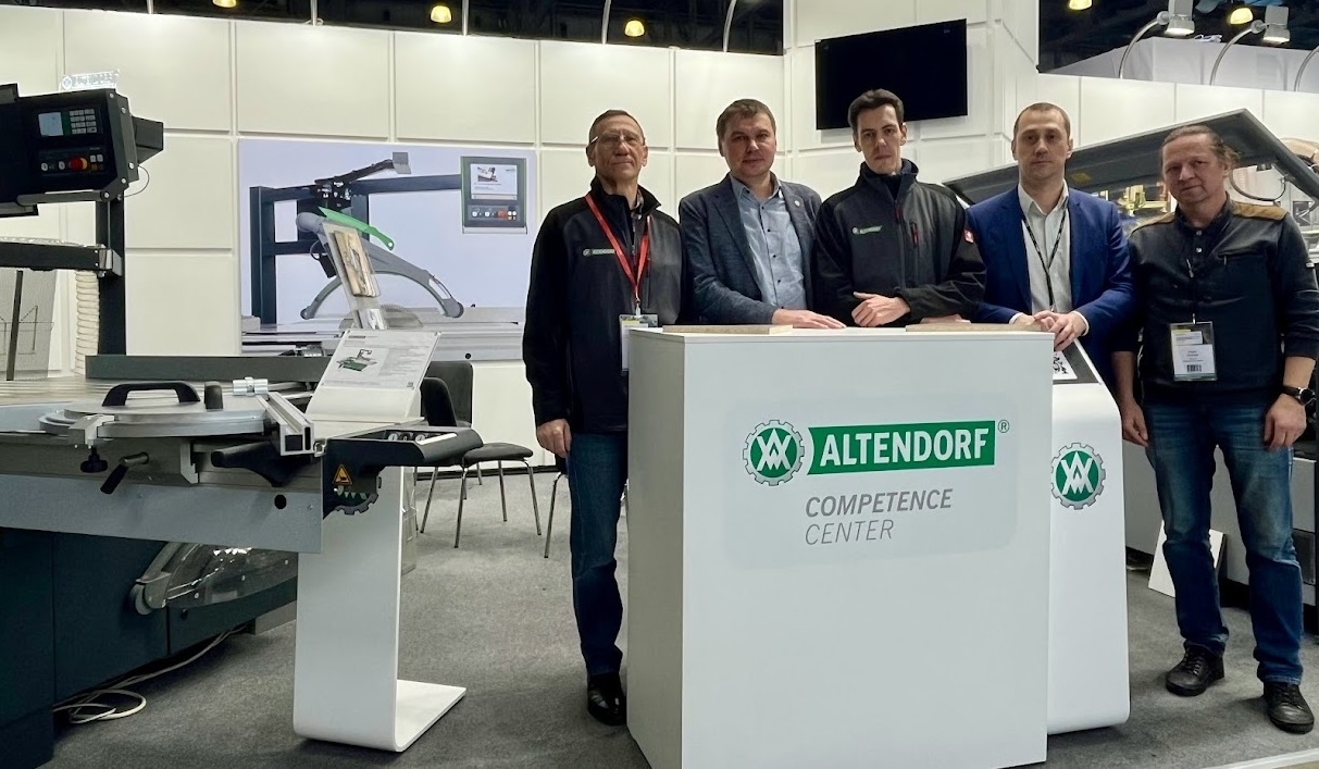 Altendorf и Hebrock: немецкий тандем на выставке Woodex 2023